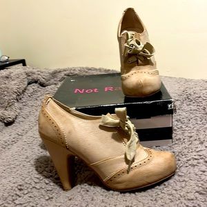 Cute boots